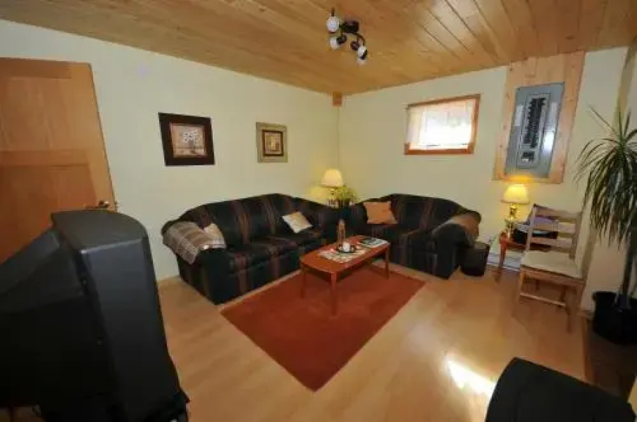 Bearberry Meadows Guest House