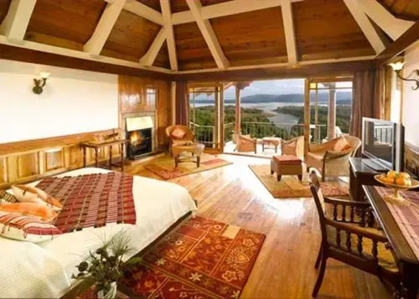 Ri Kynjai Serenity by the Lake Resort