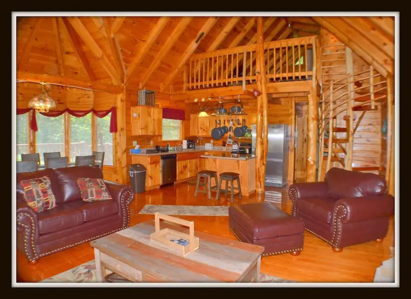 Steele Away 3 Bedroom Cabin by RedAwning