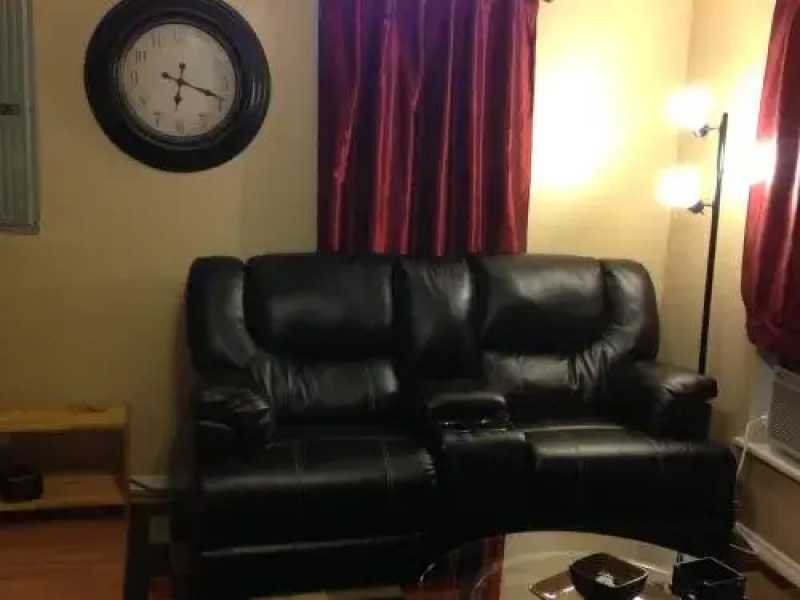 Lewis & Pearl Two-Bedroom Apartment B