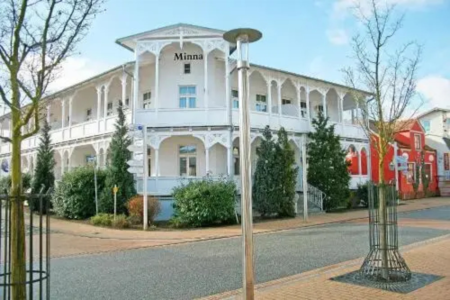 Villa Minna - Ferienwohnung 3 mit Balkon