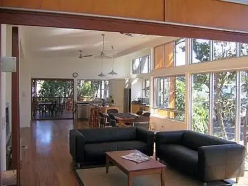 Decked out for a Fantastic Holiday - Winnett St, Woorim