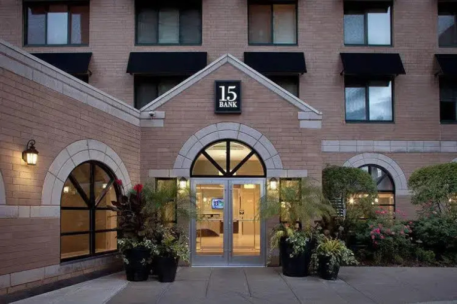 Furnished Quarters at Halstead White Plains