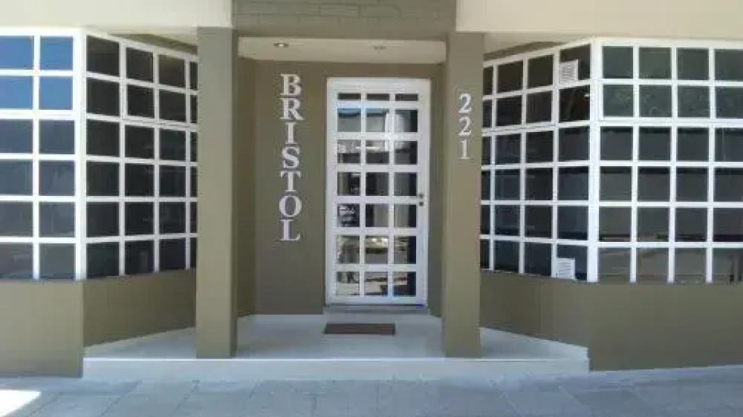Hotel Bristol