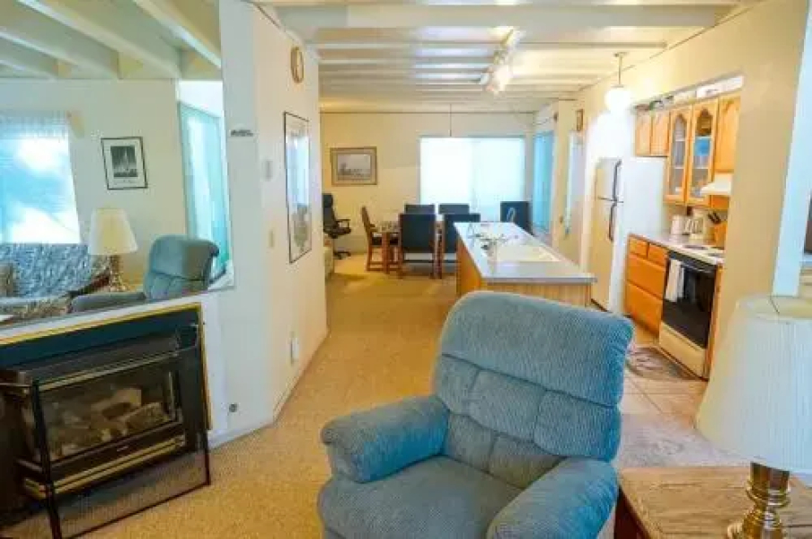 Lake Village 138
