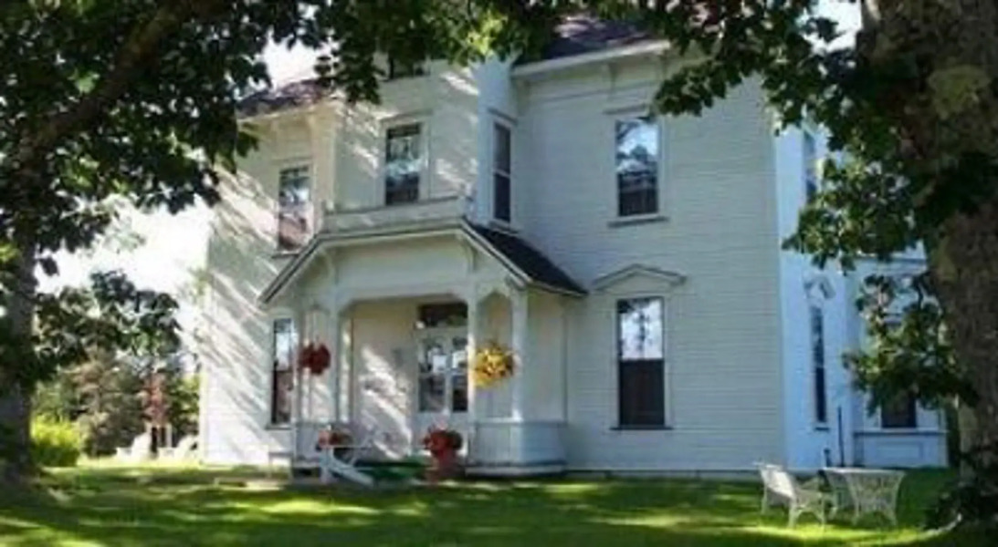 Florentine Manor Bed & Breakfast