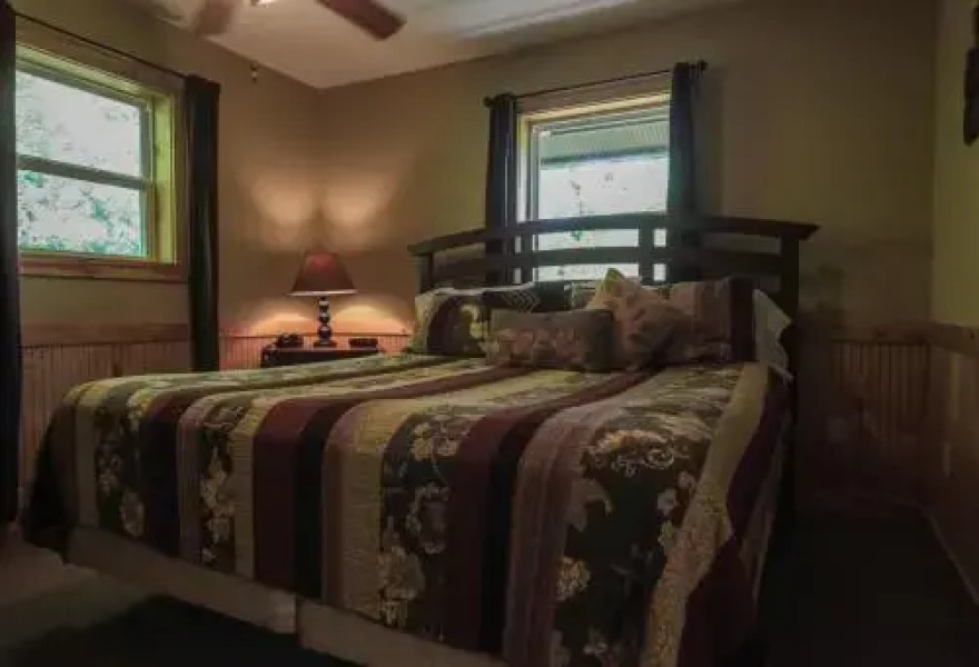 Hideout - Hocking Hills