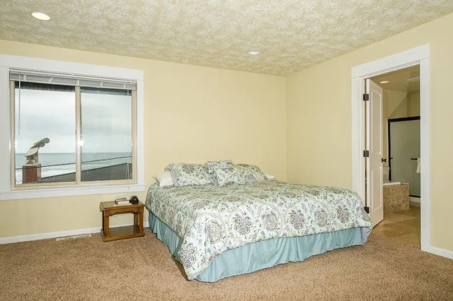 Deer Haven 4 Br cottage by RedAwning