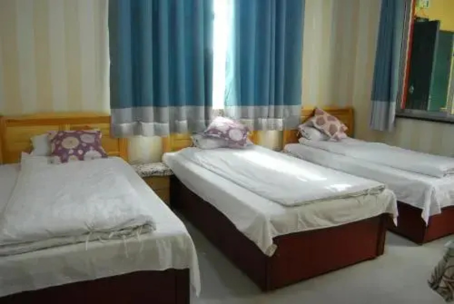 Dunhuang Brother Ge Inn