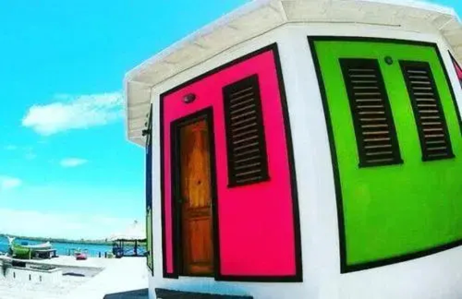The Venue - Utila