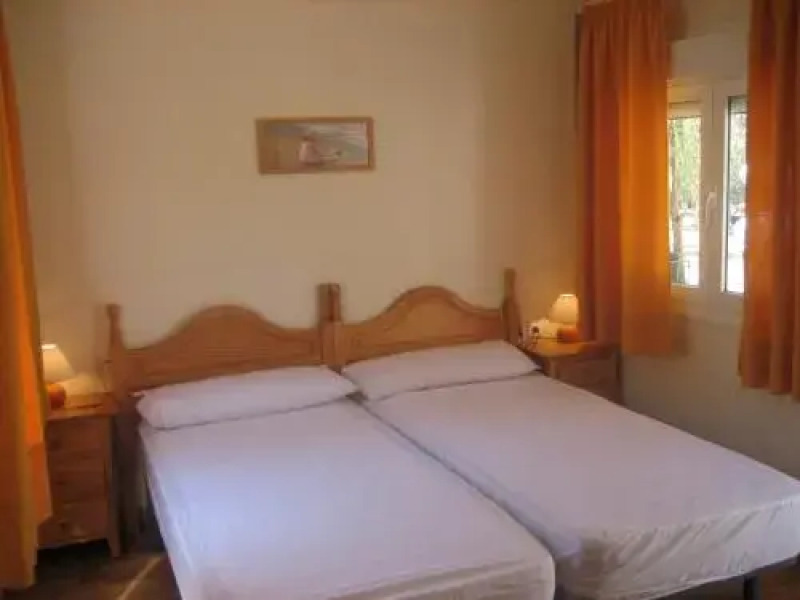 Camping Albergue Tau