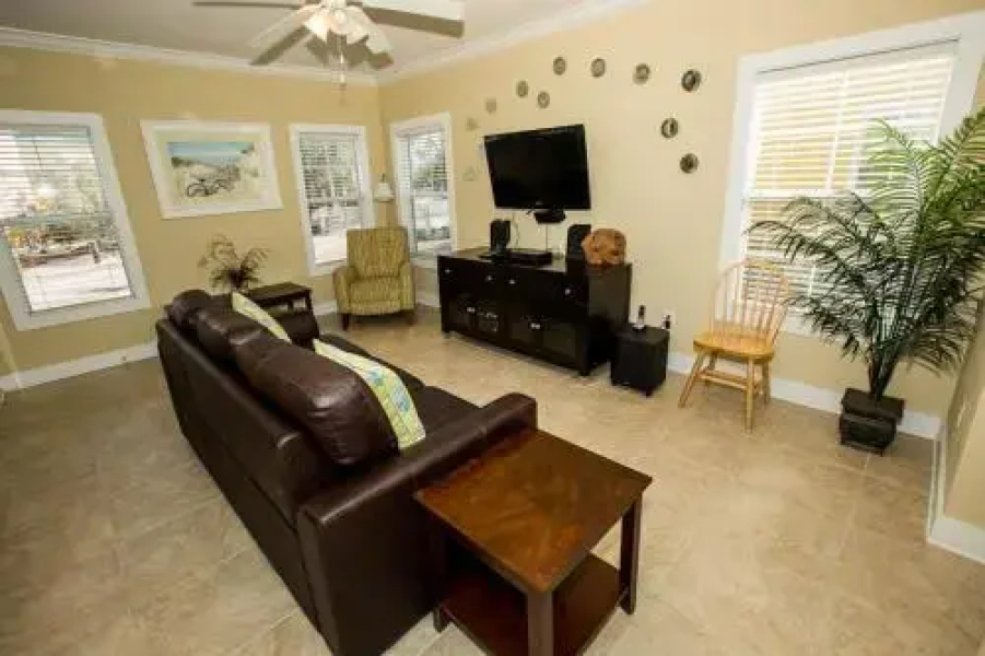 Sea La Vie 2CD - 1 Br Condo