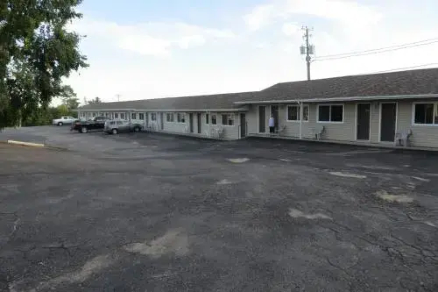 Fundy Line Motel