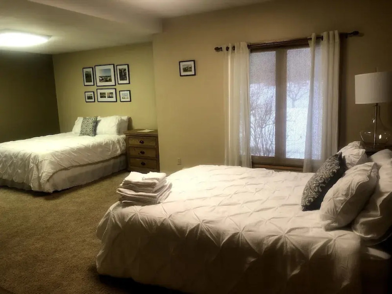 Off the Hook Bed and Breakfast