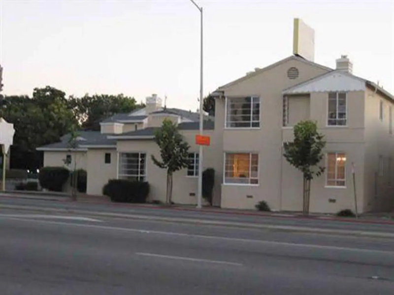Stanford Inn