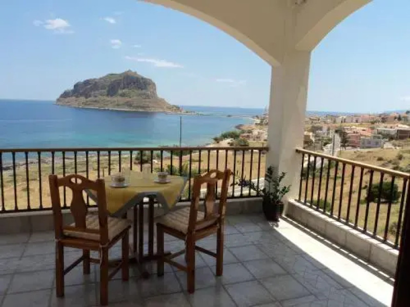 Paraschou Guesthouse