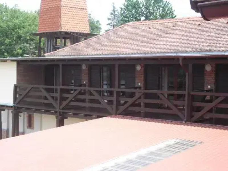 Tavi Panzio és Pizzéria