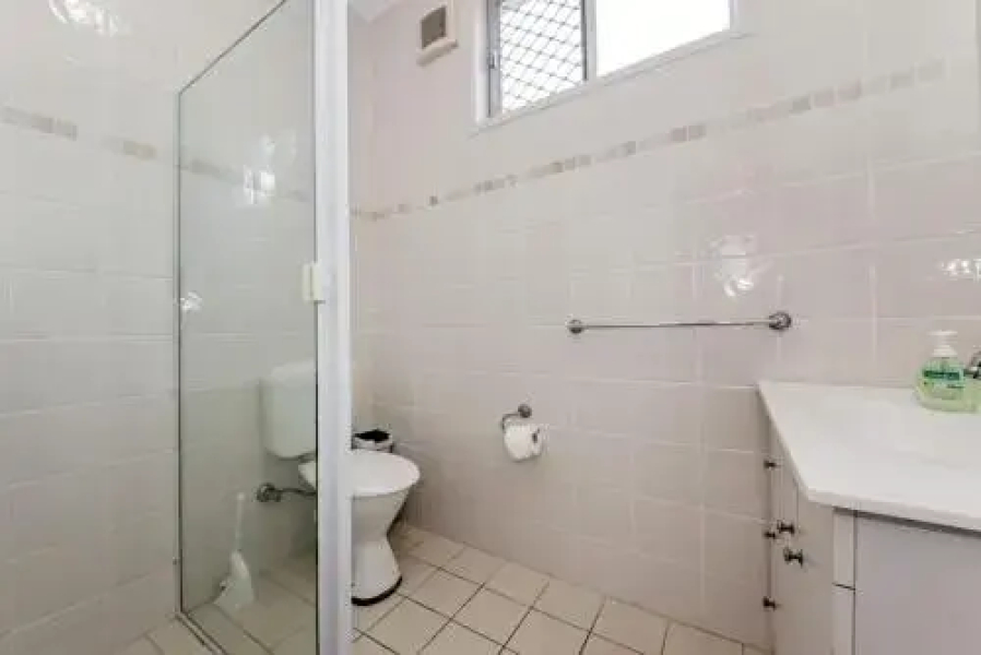 Sandy Point Road 3/38, Yacaaba