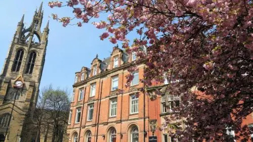 St Nicholas Apartel  Amen Corner