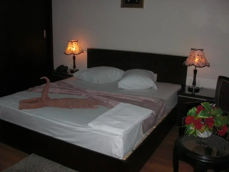 Cairo plaza Guest House