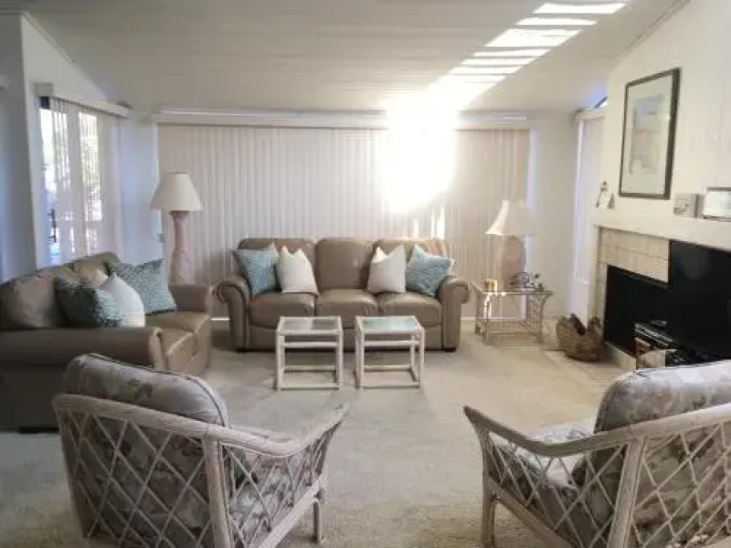 South Sierra - 2 Br Condo