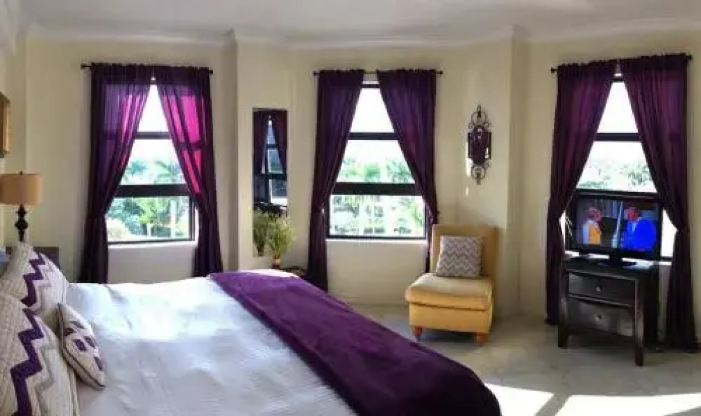 10StepsToTheBeach Hollywood Rentals by Owner