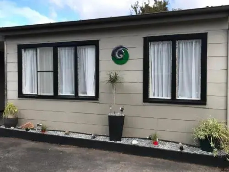 New Windsor Lodge & Caravan Park