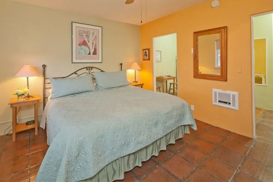 Casitas Laquita A Women's Resort (отель для женщин)