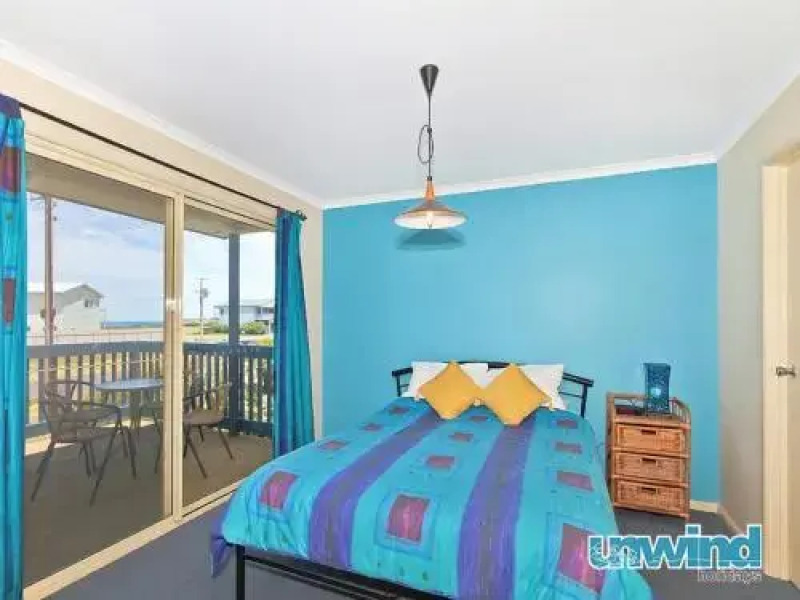 Middleton Beachhouse - Coast on Newell Views - Pet-Friendly