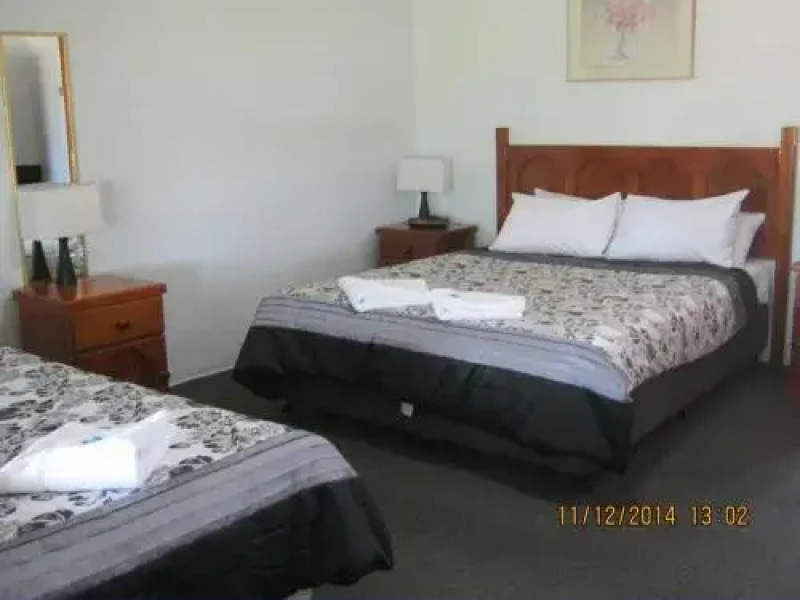 The Vineyard Motel