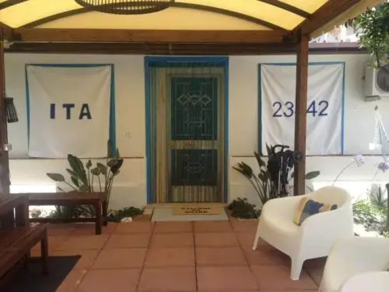 Blue B&B