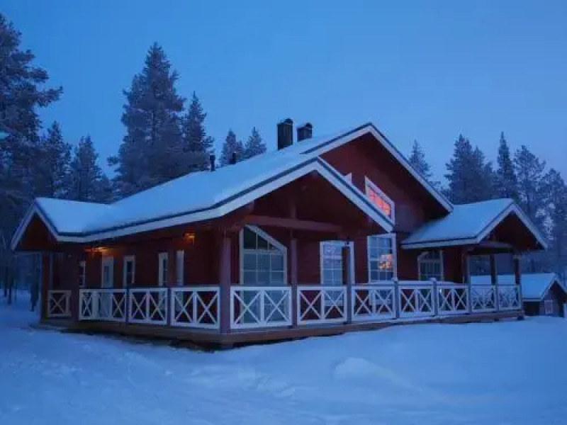 Aurinko Villa