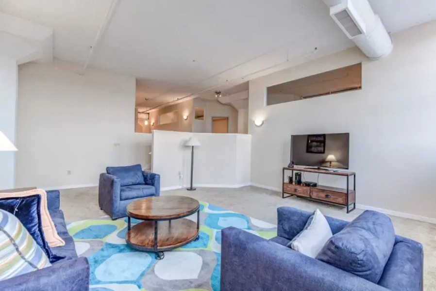 Global Luxury Suites in Downtown Cleveland