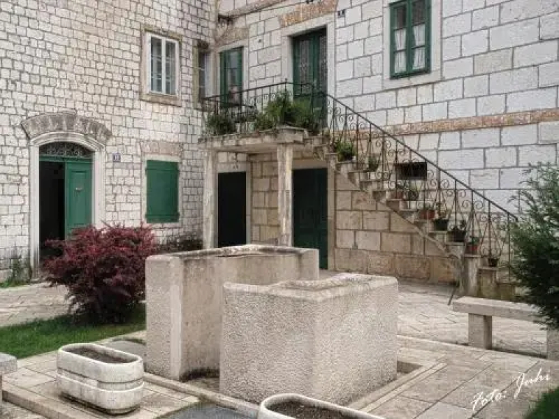Apartments Slišković