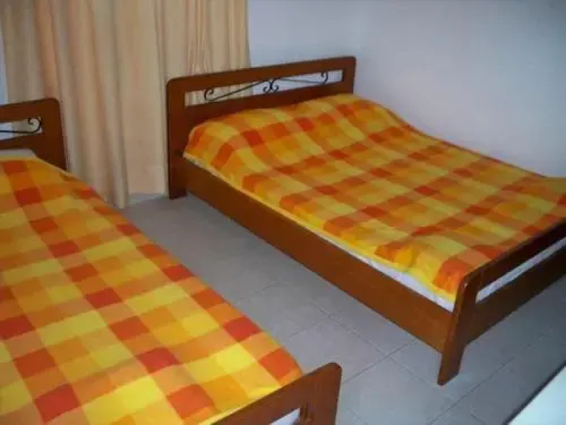 Iris Apartments
