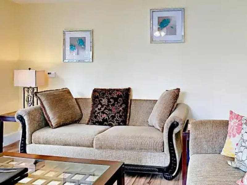 306 Eddy Rd Condo Unit 702A - 1 Br condo by RedAwning