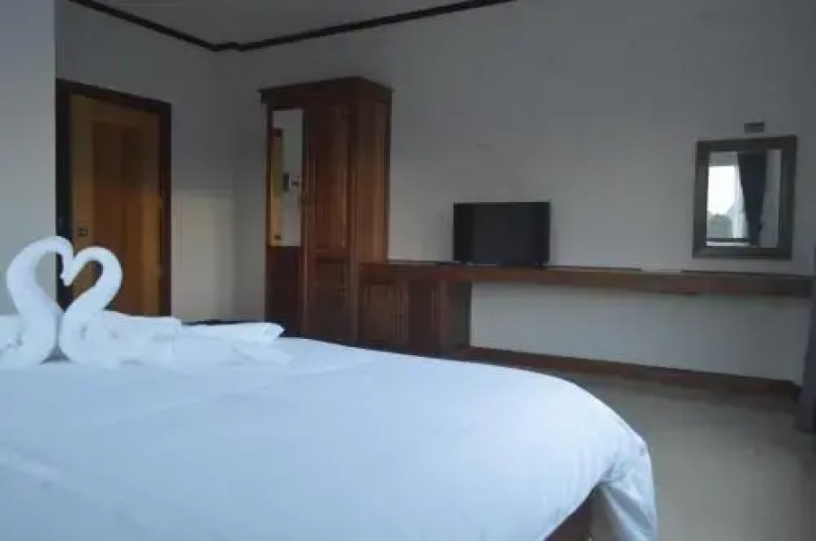 Sisombat Plaza Hotel