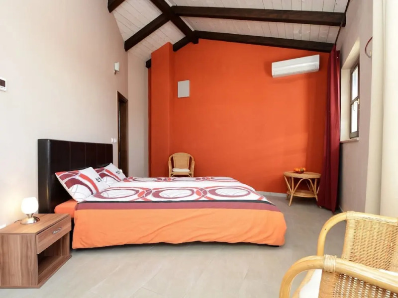 Beautiful Holiday House With Private Pool and Terrace