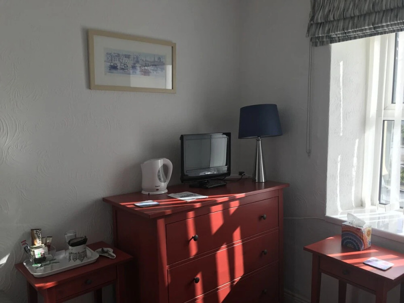 Cliff House Bed and Breakfast