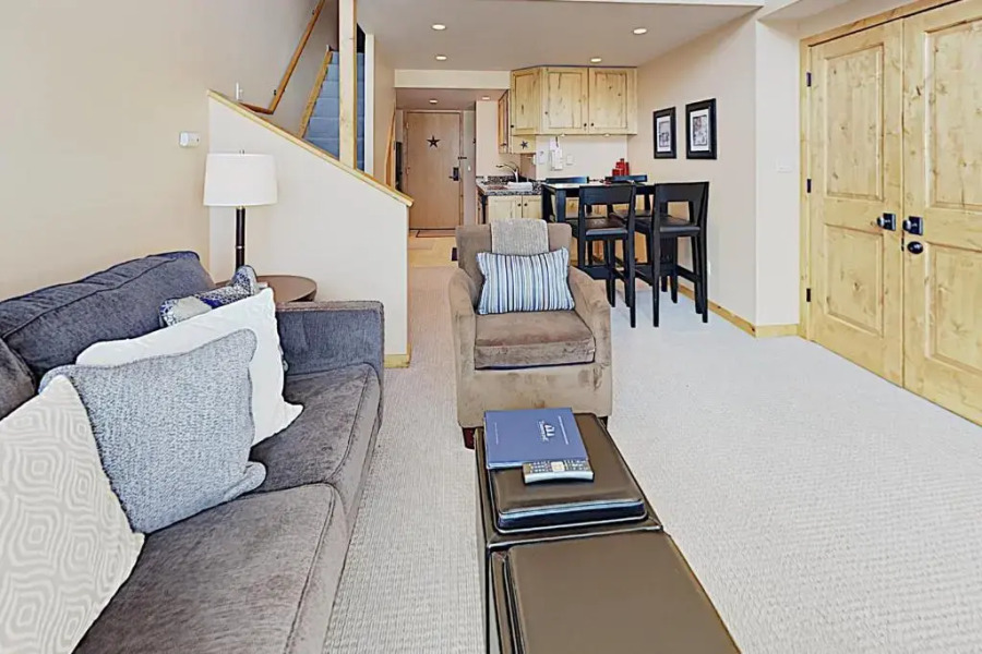 Timberline Condominium Studio Loft Deluxe Unit 315