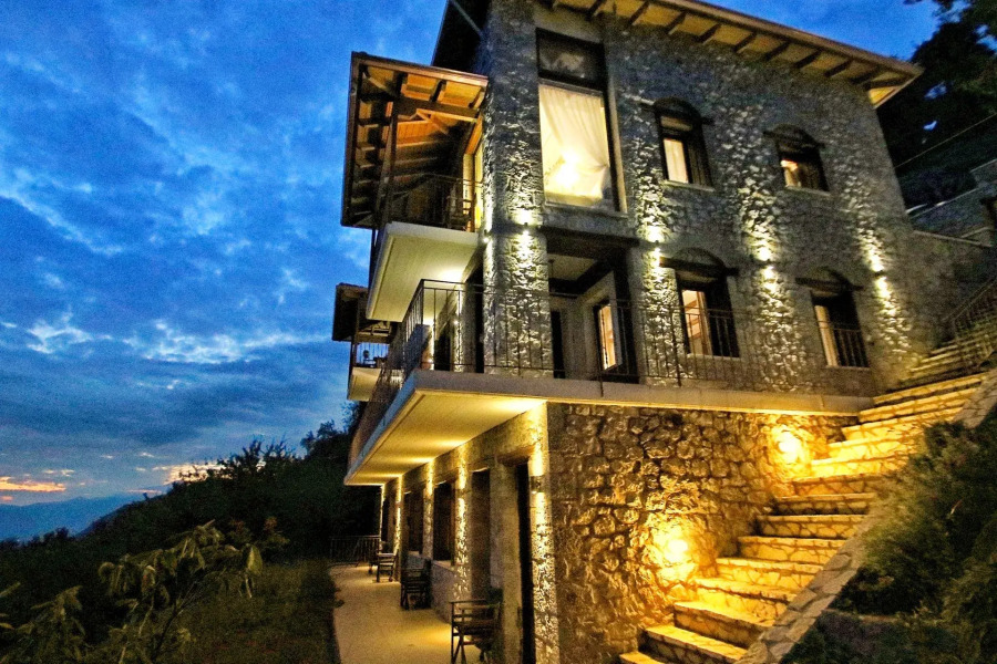 Almond House Suites Arachova - Adults Only