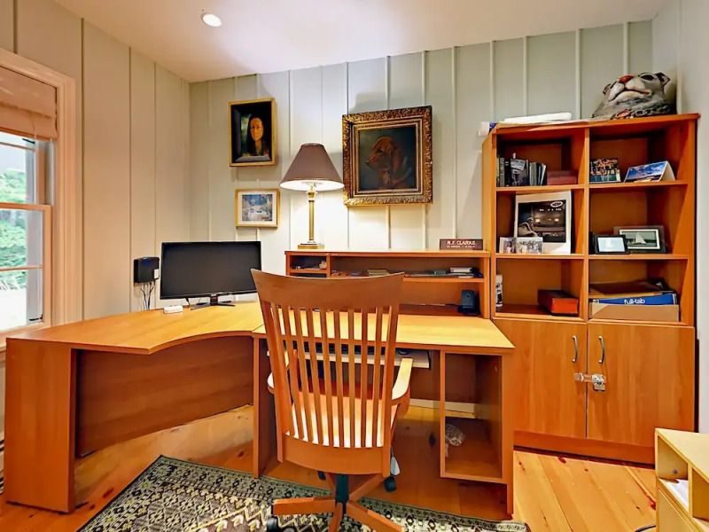 Family-friendly 4br W/ Ocean Views 4 Bedroom Home