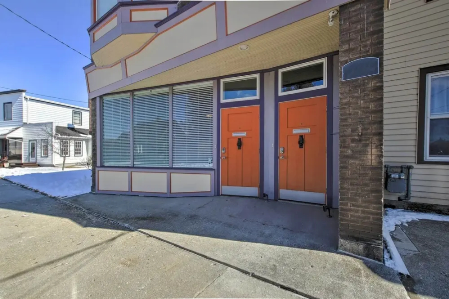 Comfortable Two Rivers Abode Near Sand Beach!