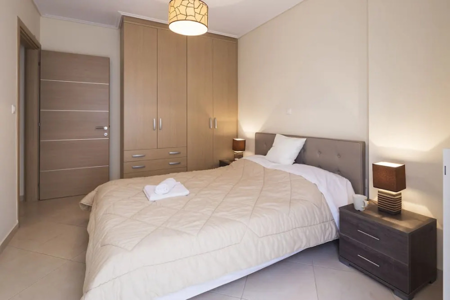 Scorpio Deluxe Apartment with Private Garden