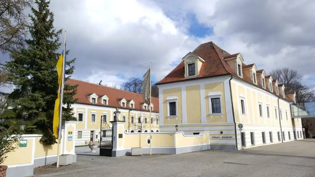 Schloss Haindorf