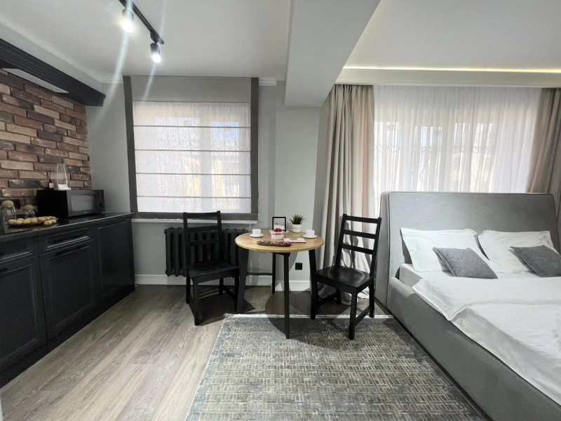 Live (Лайв) на улице Бакинская 2