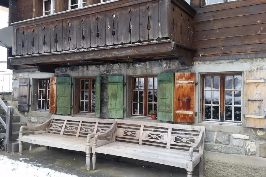 Cosy authentic Chalet in Gsteig