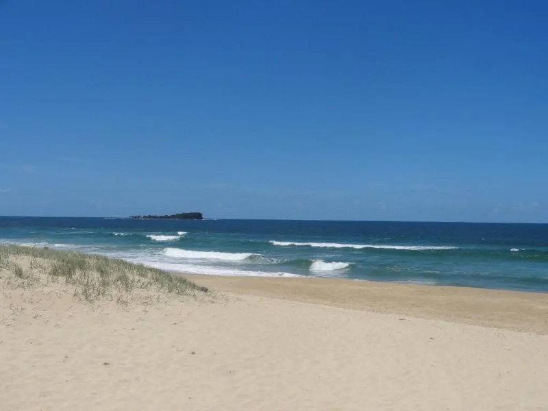 Sun-Sand-Sleep at waterfront family apartment in Twin Waters Resort, Sunshine Coast