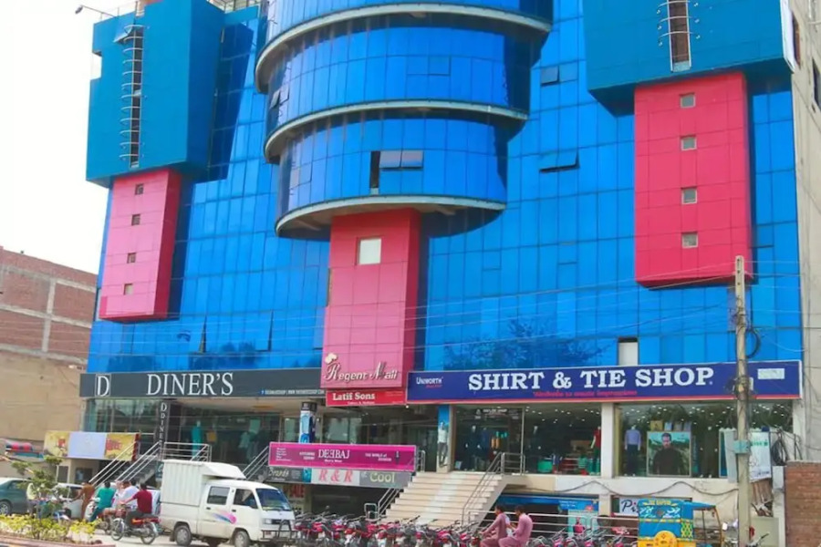 Grand Regent Hotel & Suites