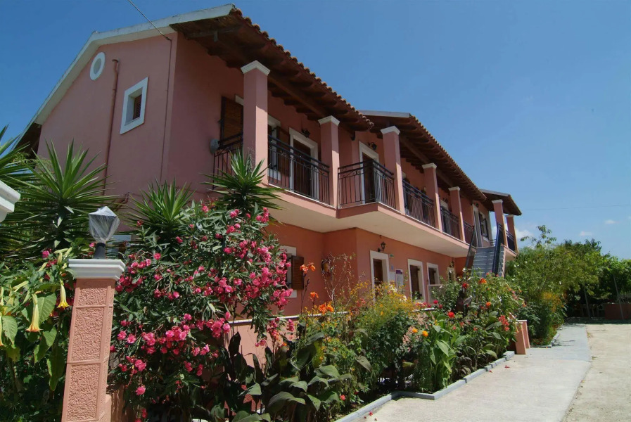 Chrysanthy Apartments